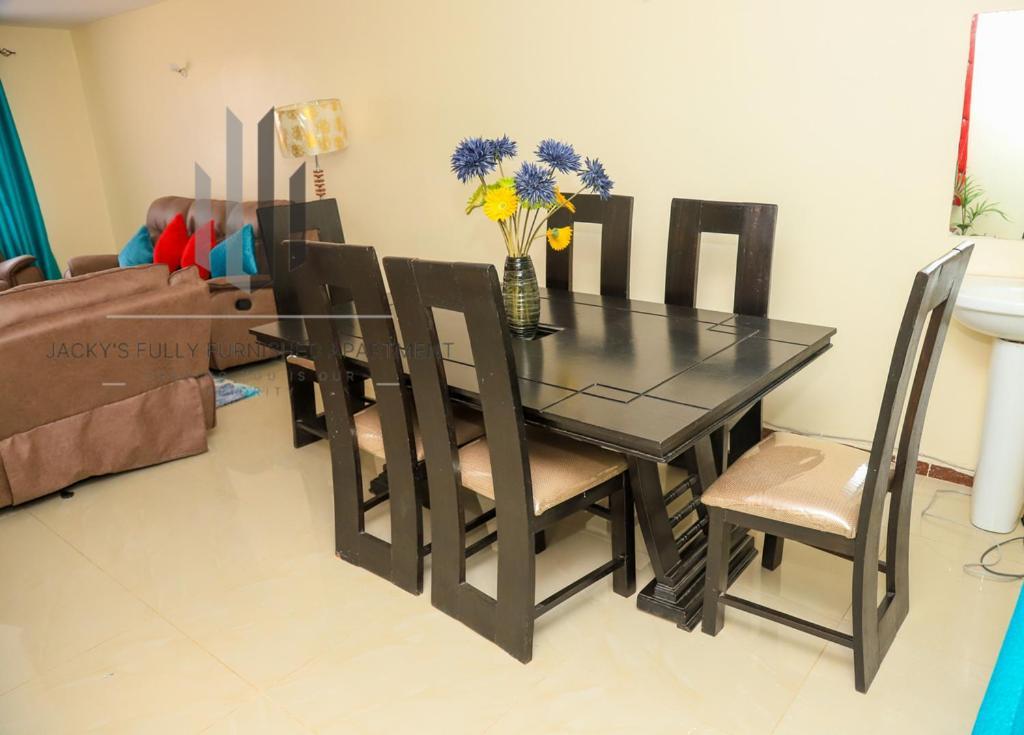 Jacky'S Milimani Suites Nakuru Zewnętrze zdjęcie